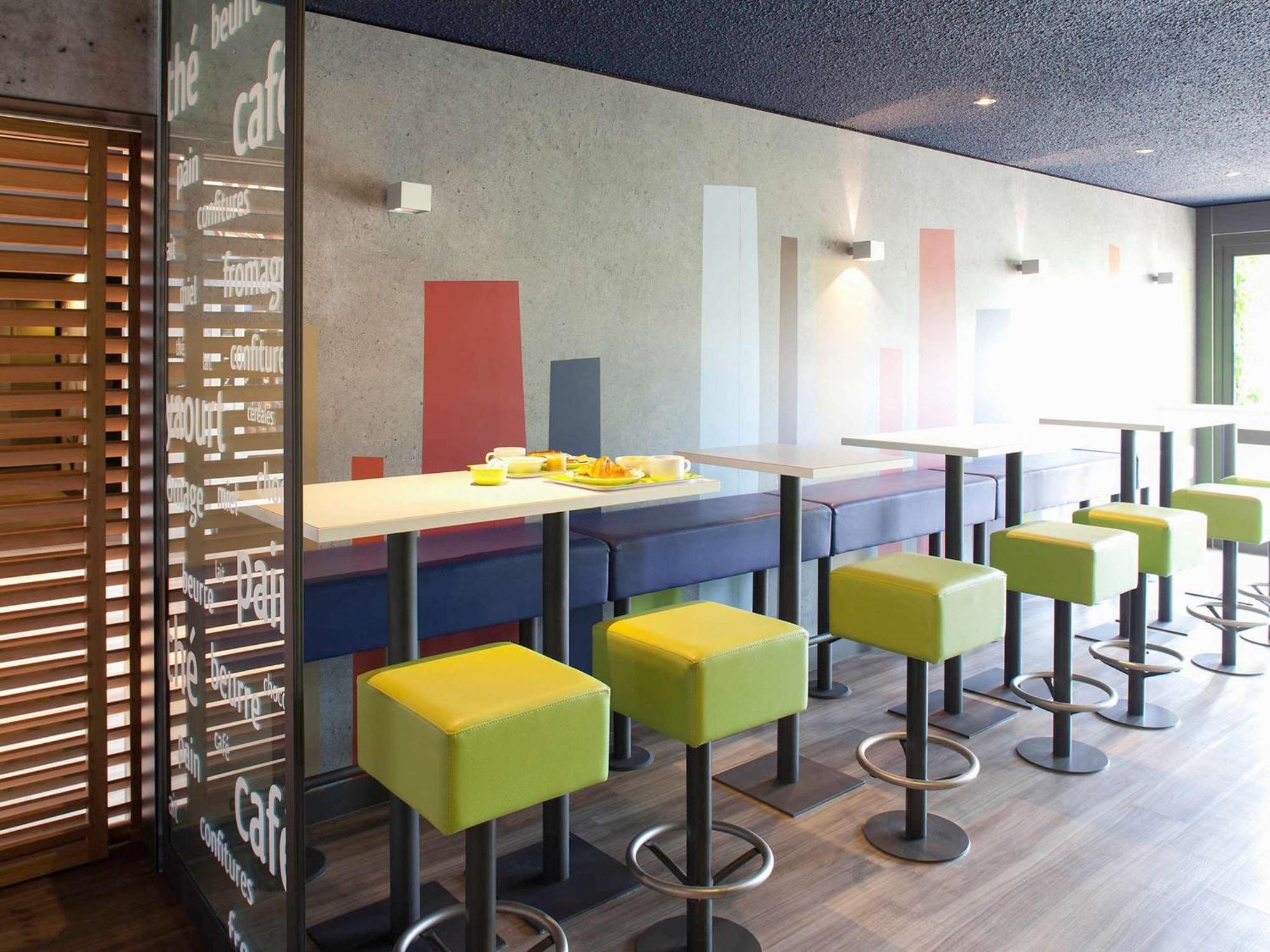 Ibis Budget Tarbes Dış mekan fotoğraf