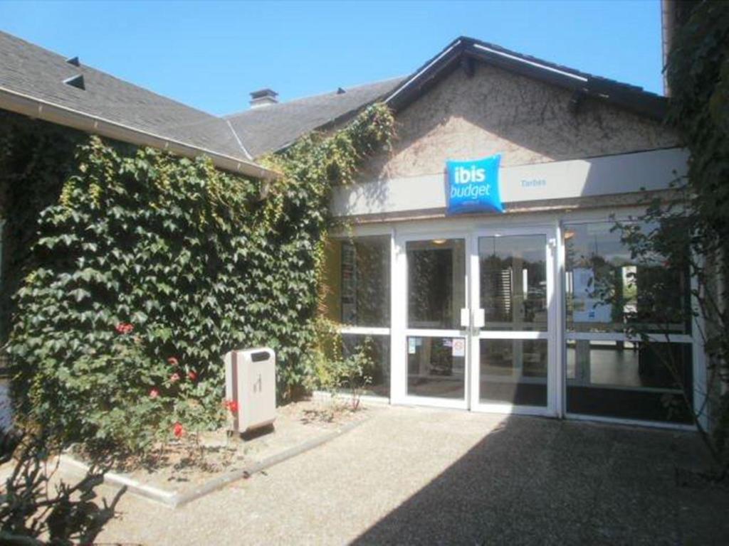 Ibis Budget Tarbes Dış mekan fotoğraf
