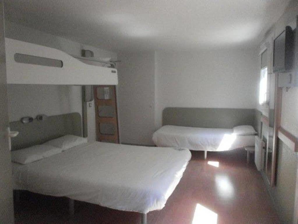 Ibis Budget Tarbes Dış mekan fotoğraf
